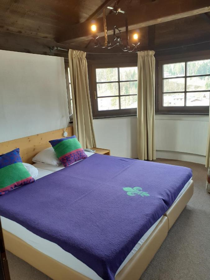 Family Hotel Schloss Rosenegg Fieberbrunn Bagian luar foto