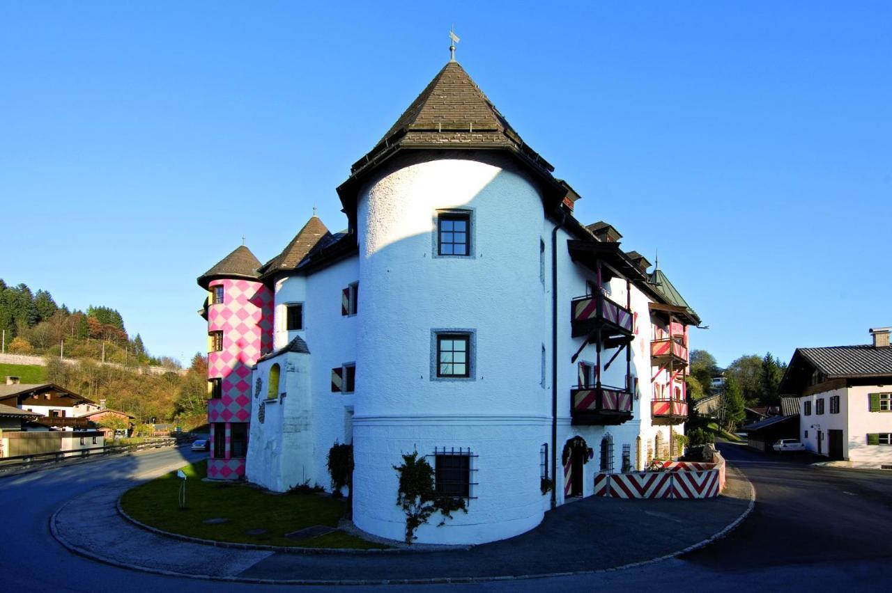 Family Hotel Schloss Rosenegg Fieberbrunn Bagian luar foto