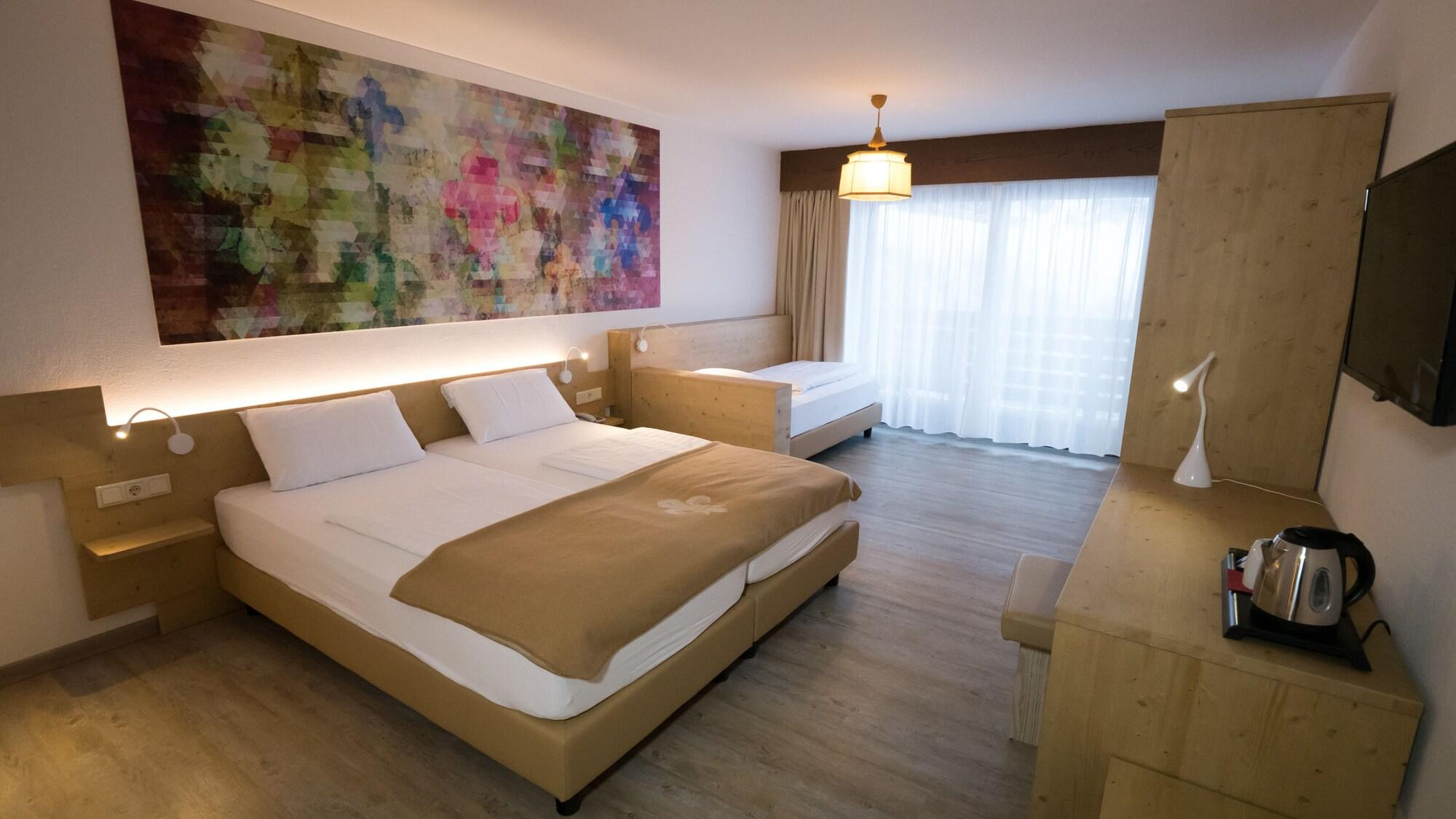 Family Hotel Schloss Rosenegg Fieberbrunn Bagian luar foto