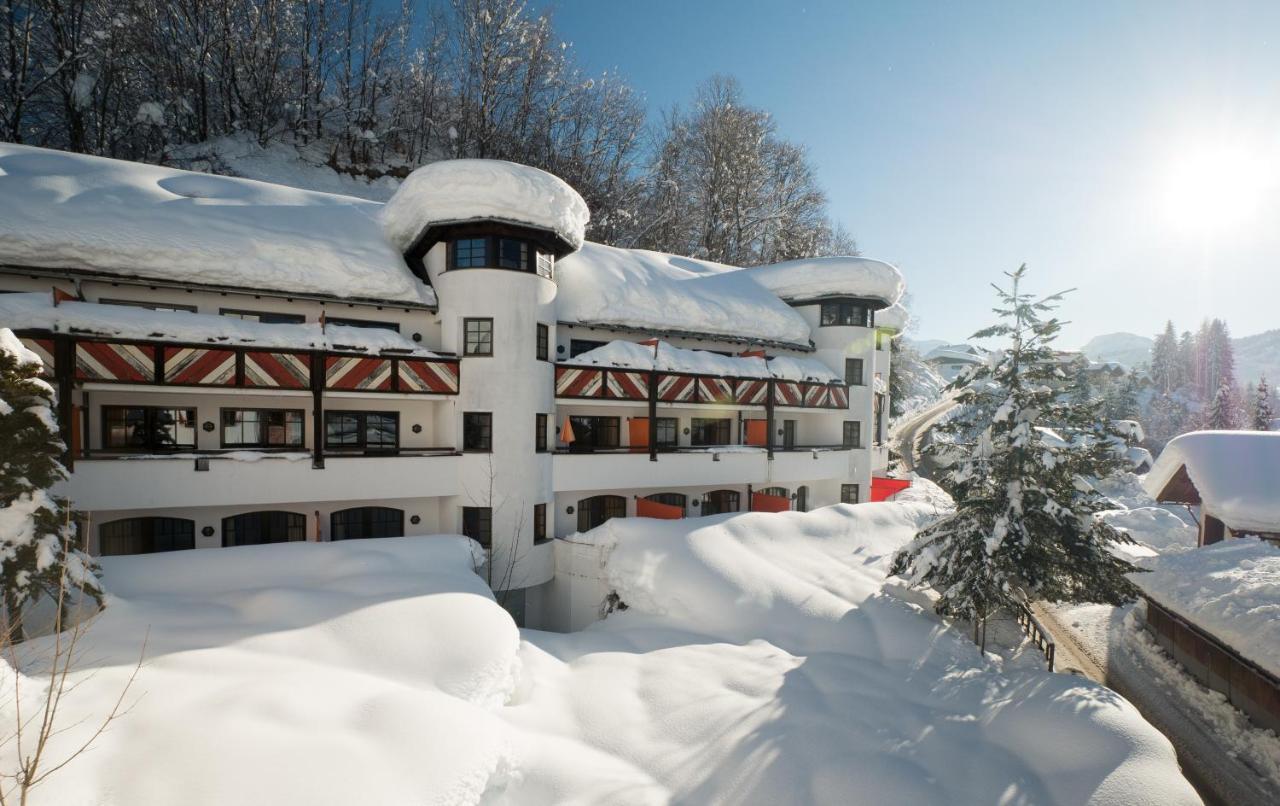 Family Hotel Schloss Rosenegg Fieberbrunn Bagian luar foto